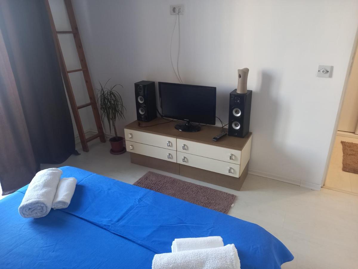 דירות Năvodari Pirate House מראה חיצוני תמונה